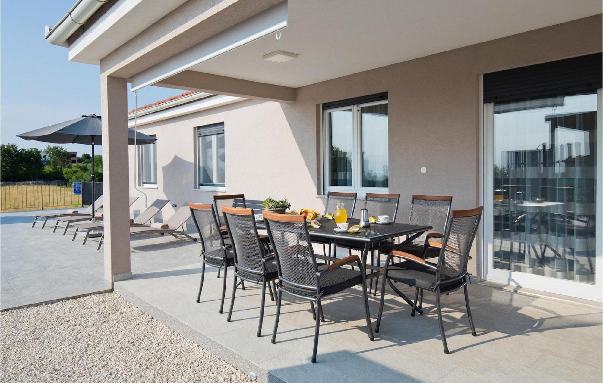 Holiday home Lemi *