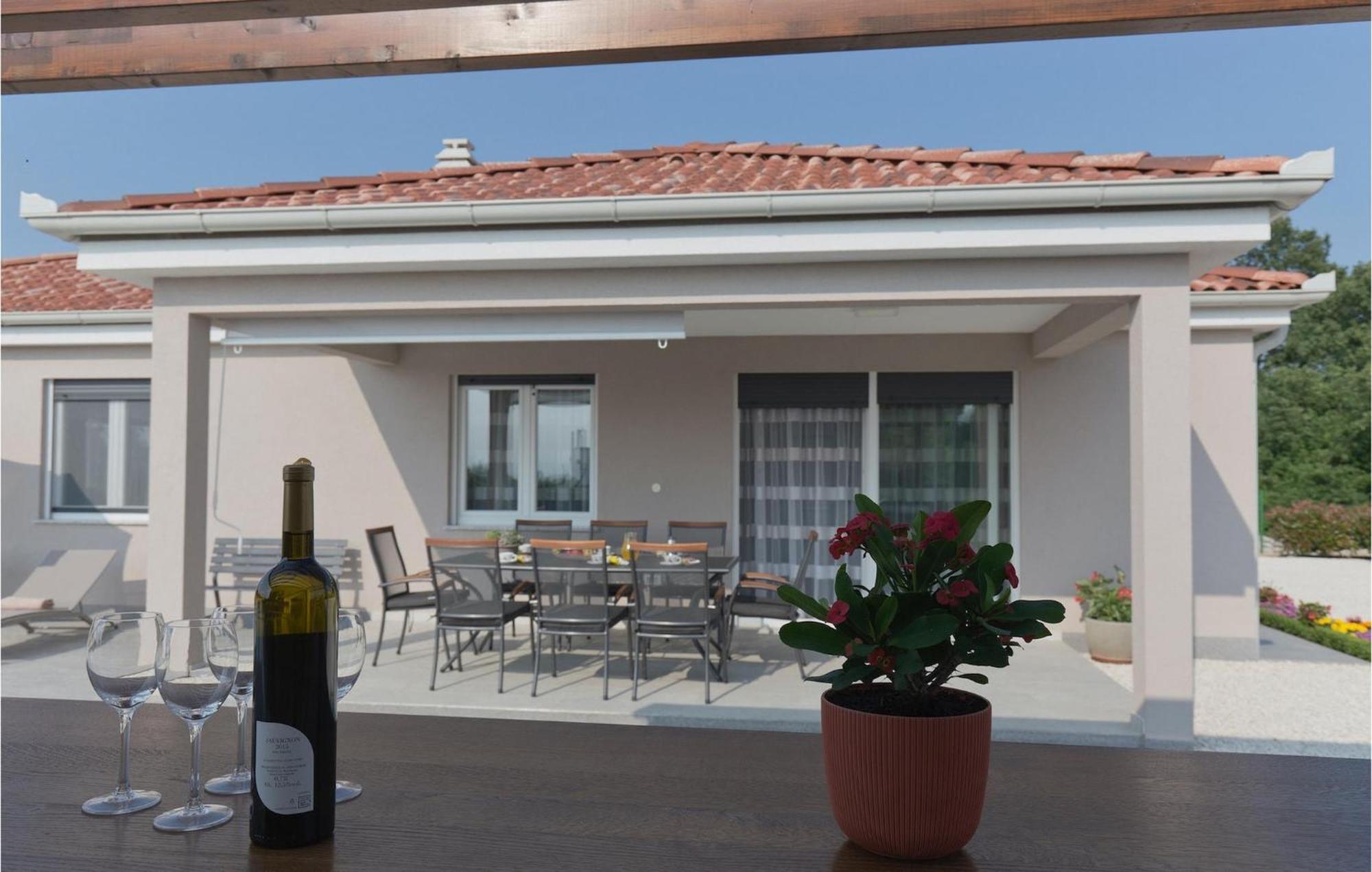 Lemi Holiday home